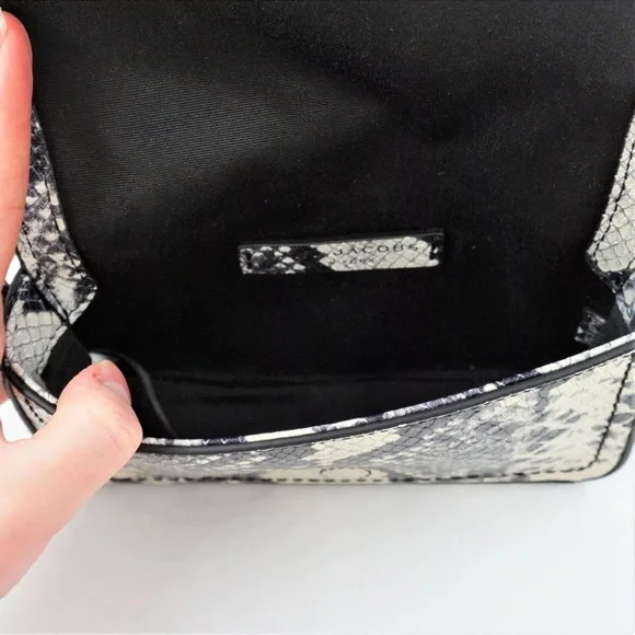 NWT Marc Jacobs leather mini groove crossbody python / snakeskin - Picture 4 of 8